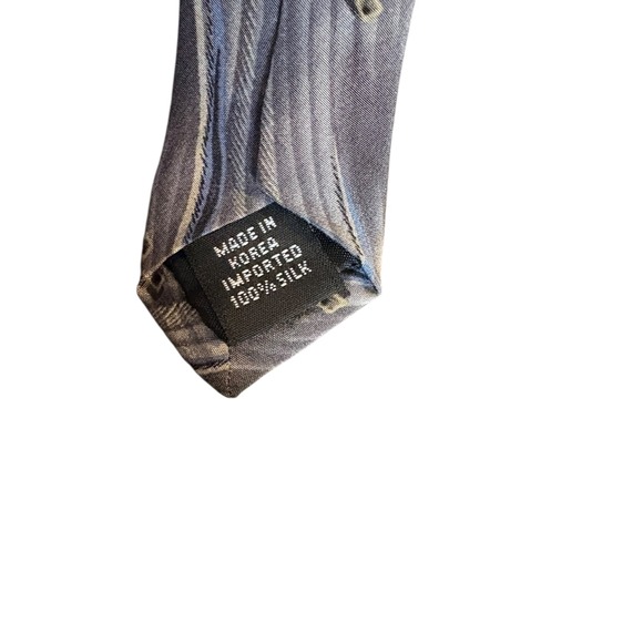 Dockers Khakis 100% Silk Men's Tie – Gray Blue Abstract Pattern 59" x 3.75" - Picture 5 of 5